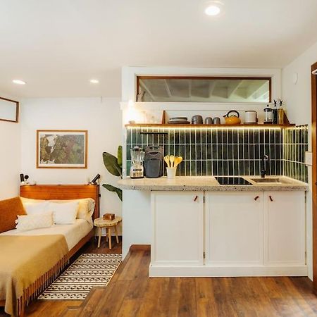 The Pohaku Studio At The Koi House Каилуа-Кона Экстерьер фото
